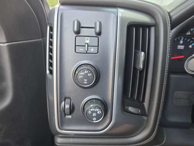 Used 2015 Chevrolet Silverado 1500 LTZ w/ LTZ Plus Package AWD/4WD image 18