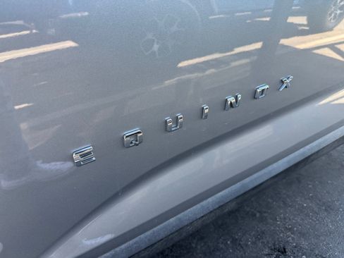 Used 2025 Chevrolet Equinox LT AWD/4WD image 17