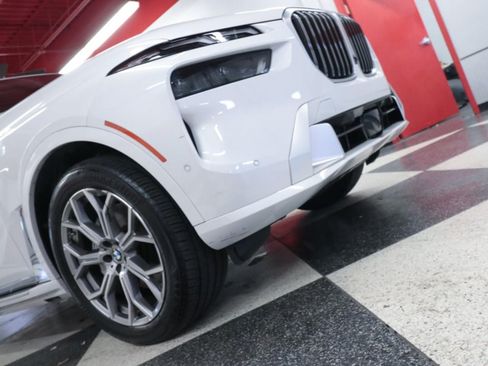 Used 2024 BMW X7 xDrive40i w/ Premium Package AWD/4WD image 37