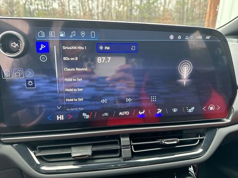 New 2026 Chevrolet Equinox EV RS image 25