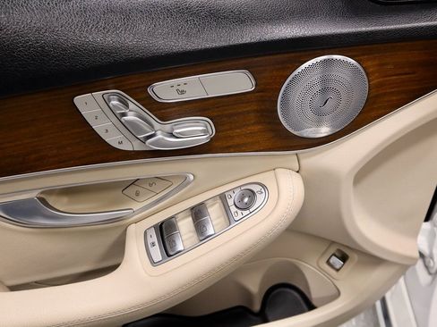 Used 2021 Mercedes-Benz C 300 4MATIC Sedan image 25