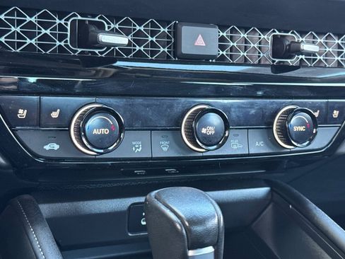 Used 2023 Honda Accord Touring image 18