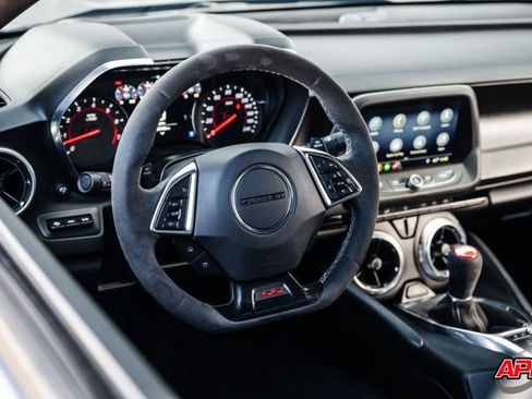 Used 2019 Chevrolet Camaro SS image 6