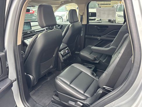 Certified 2023 Lincoln Aviator AWD w/ Premium Package image 27