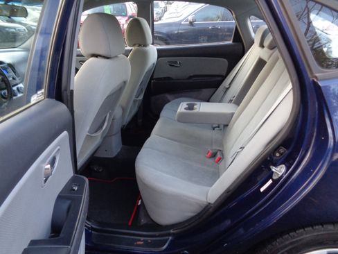 Used 2010 Hyundai Elantra GLS image 14