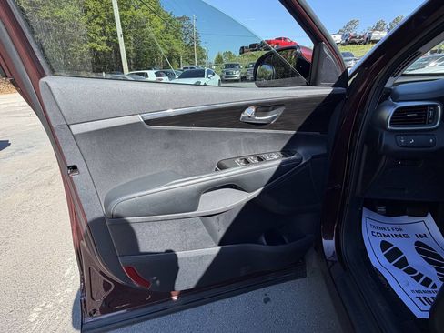 Used 2019 Kia Sorento FWD w/ Option Group 020 image 11