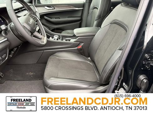 New 2026 Jeep Grand Cherokee Altitude image 21