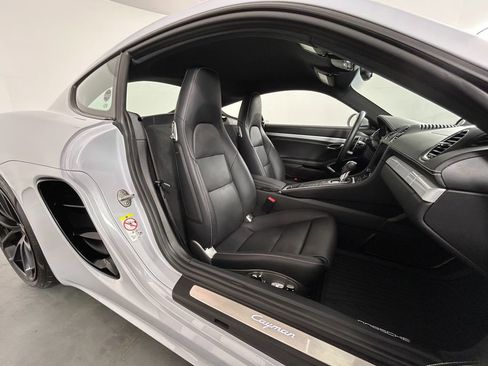 Certified 2024 Porsche 718 Cayman RWD image 24