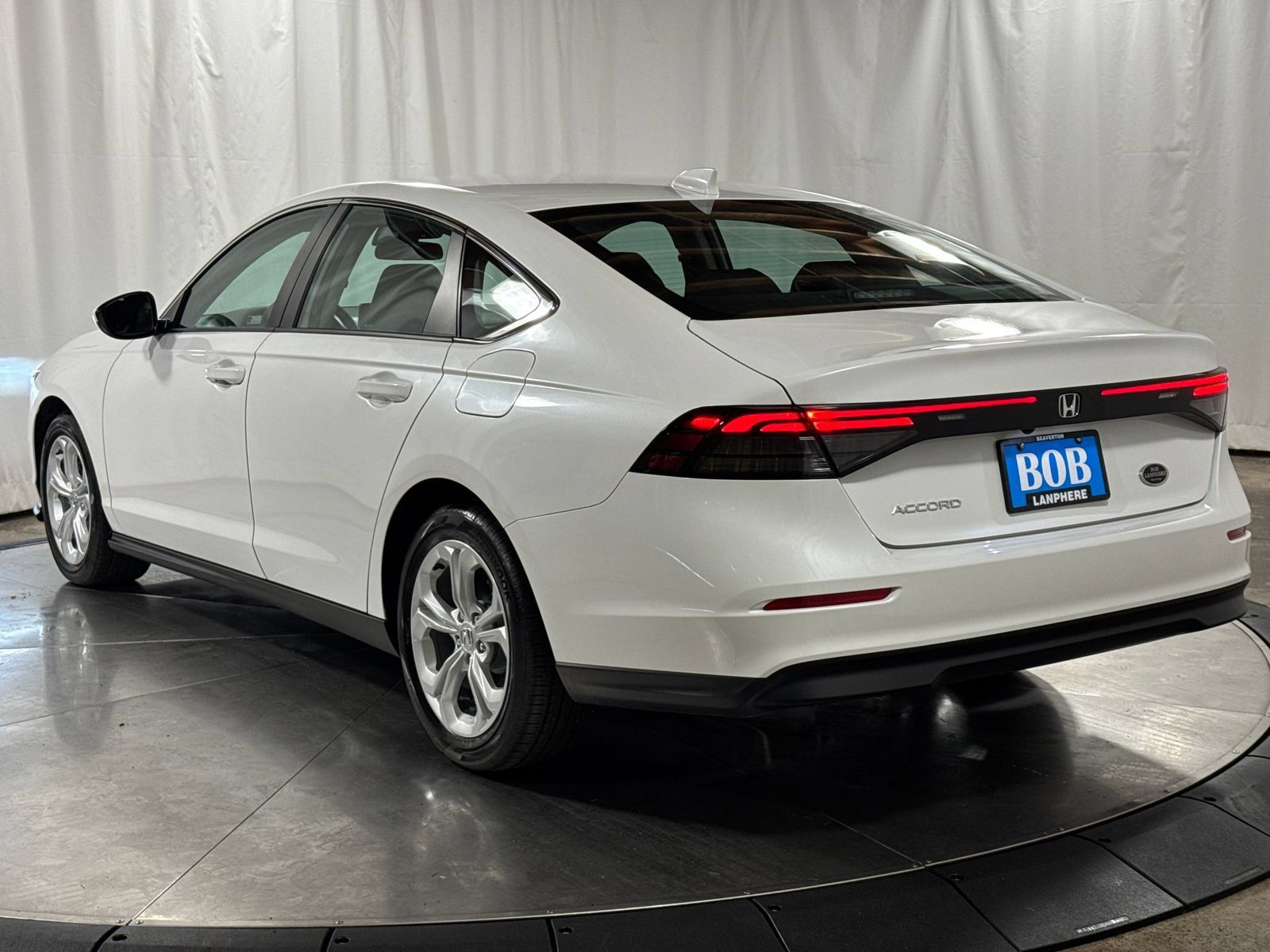 Used 2024 Honda Accord LX image 9