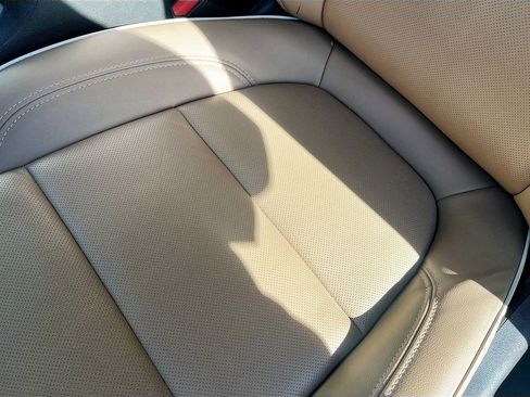 Used 2023 Chevrolet Traverse Premier w/ LPO, 'HIT The Road' Package FWD image 20