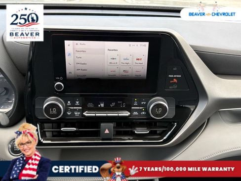 Used 2023 Toyota Highlander L FWD image 19