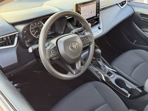 Used 2022 Toyota Corolla LE FWD image 7