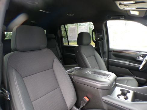 Used 2022 GMC Yukon XL SLE AWD/4WD image 13