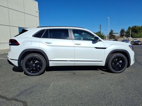 New 2026 Volkswagen Atlas Cross Sport SEL R-Line AWD/4WD image 7