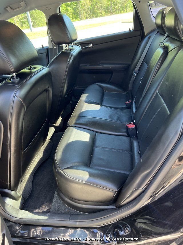 Used 2010 Chevrolet Impala LTZ FWD image 9
