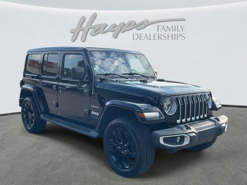 Used 2021 Jeep Wrangler Unlimited Sahara image 20