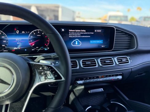 Used 2026 Mercedes-Benz GLE 450 4MATIC Coupe image 8