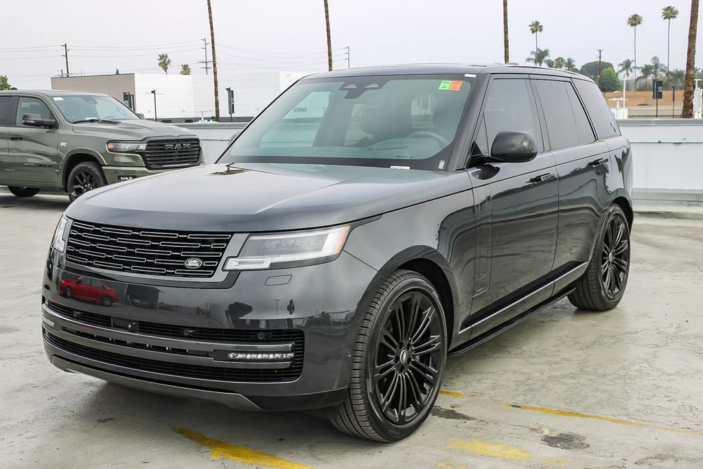 Used 2024 Land Rover Range Rover Autobiography AWD/4WD image 4
