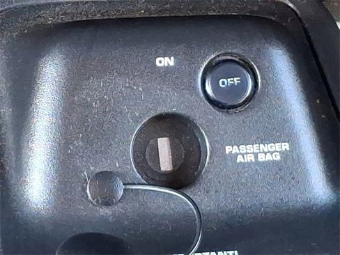 Used 1999 Jeep Wrangler SE image 22