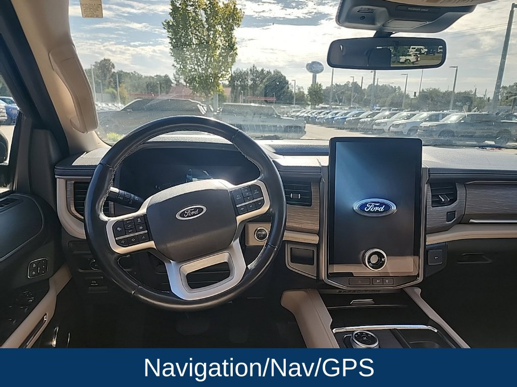Used 2022 Ford Expedition Limited RWD image 5