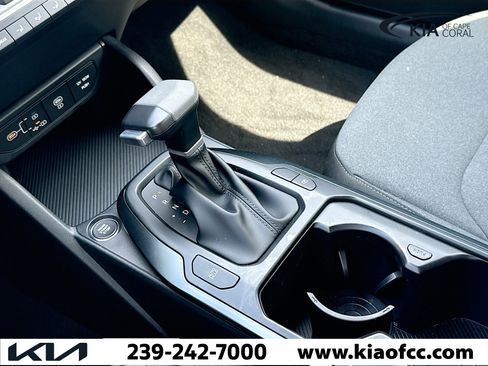 New 2025 Kia K4 LXS image 26