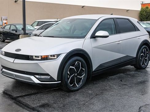 Certified 2023 Hyundai Ioniq 5 SEL image 3