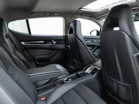 Used 2011 Porsche Panamera 4 AWD/4WD image 27