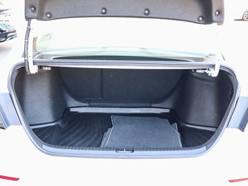 Certified 2024 Honda Accord EX image 31