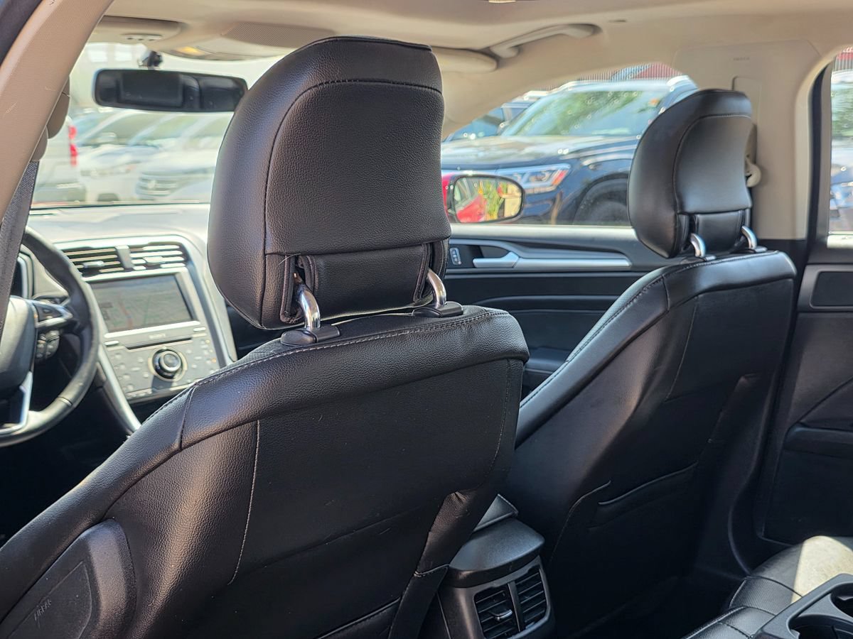 Used 2014 Ford Fusion Titanium FWD image 25