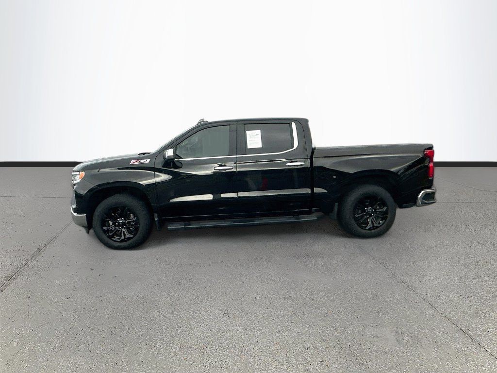 Used 2023 Chevrolet Silverado 1500 LTZ w/ LTZ Premium Package AWD/4WD image 4