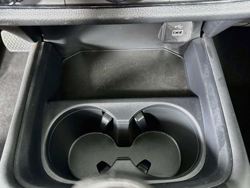Used 2024 Honda HR-V LX image 17