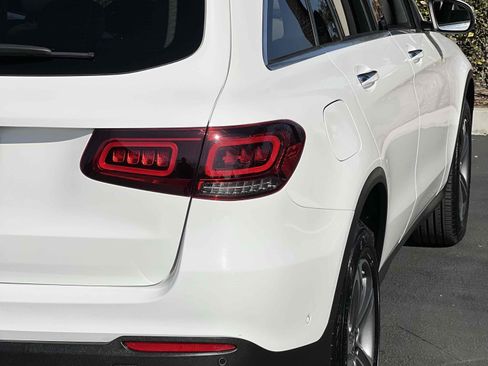 Used 2022 Mercedes-Benz GLC 300 w/ Premium Package Lite image 58