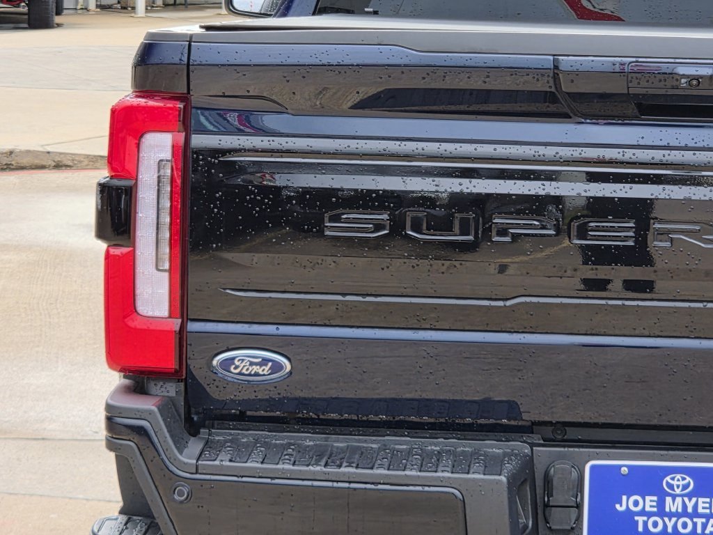 Used 2025 Ford F250 Platinum AWD/4WD image 10
