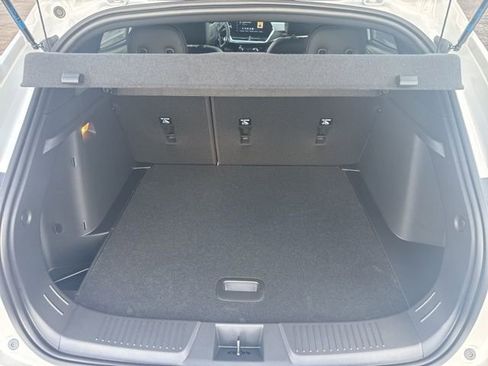 New 2026 Chevrolet Trax RS w/ Sunroof Package FWD image 15