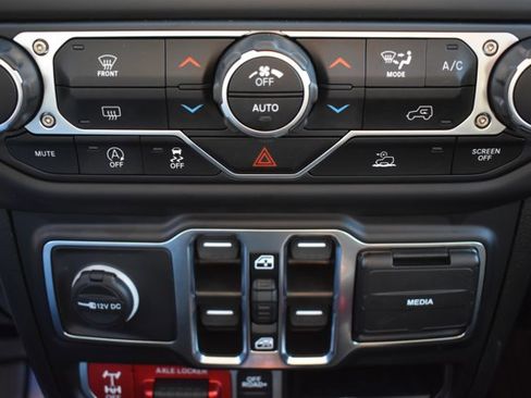 Used 2023 Jeep Gladiator Mojave w/ Trailer Tow Package image 26