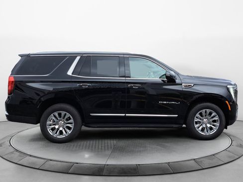Used 2025 GMC Yukon Denali AWD/4WD image 7