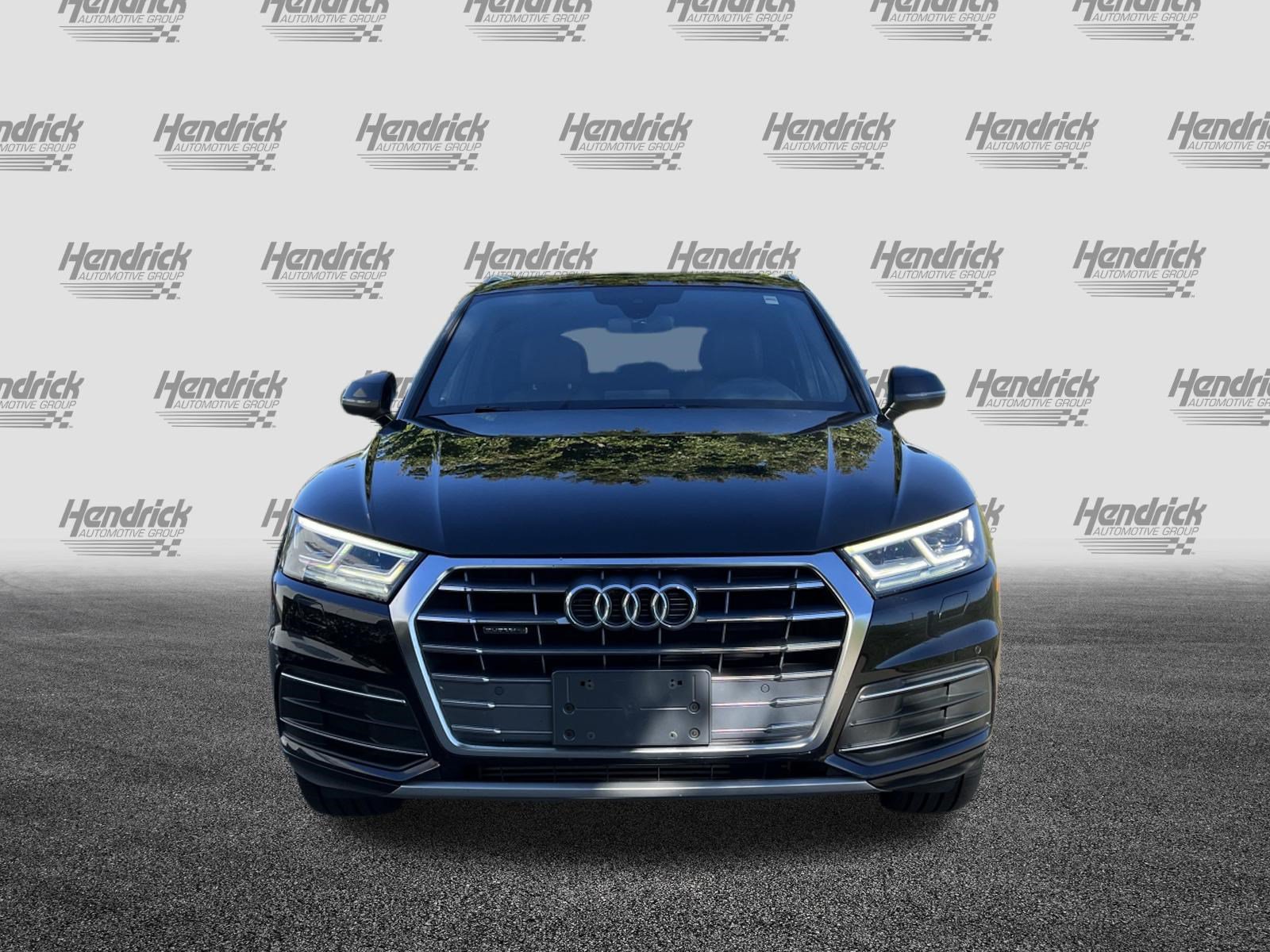 Used 2020 Audi Q5 2.0T Premium Plus w/ Premium Plus Package AWD/4WD image 2