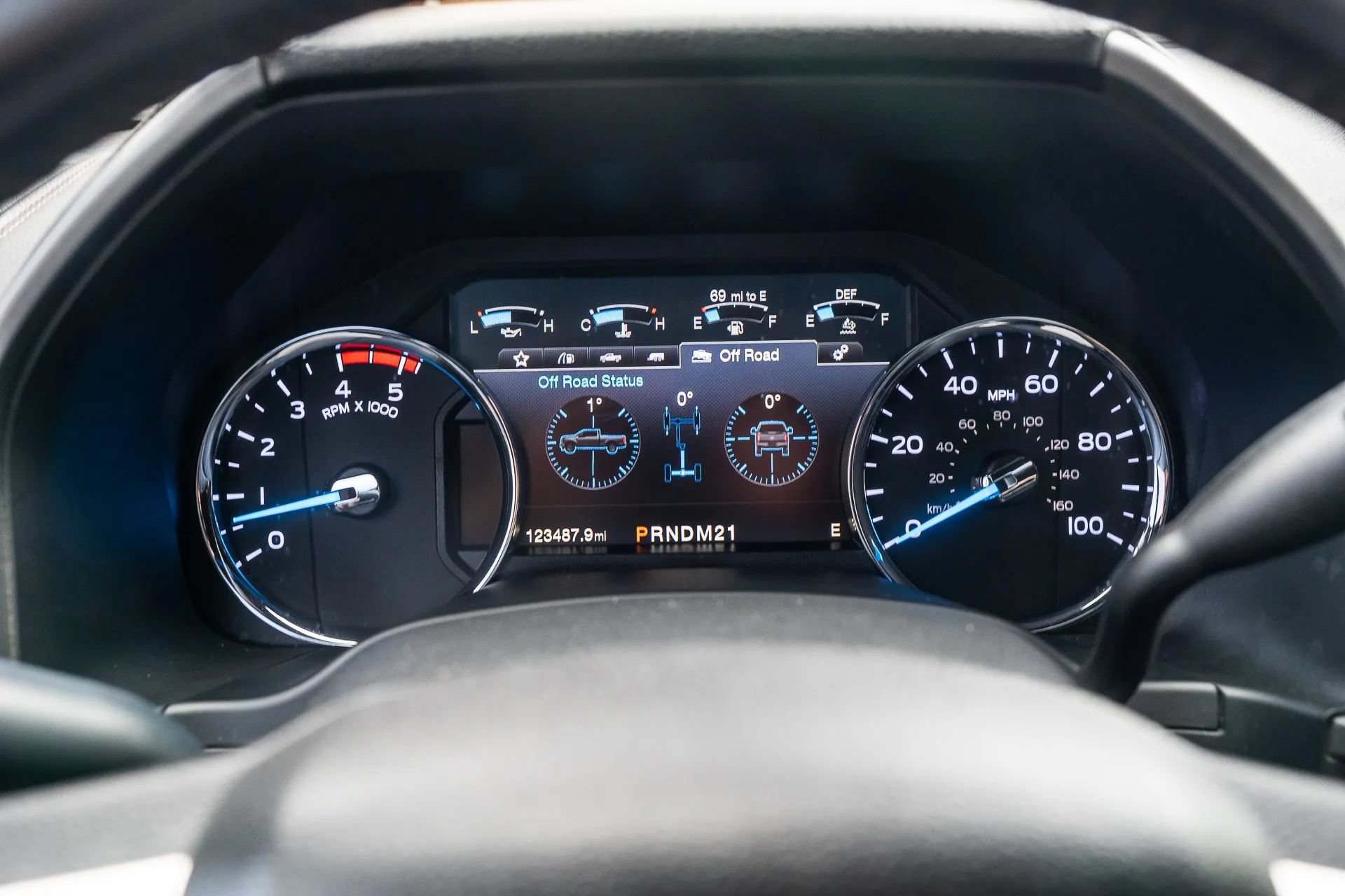 Used 2019 Ford F350 Platinum w/ Platinum Ultimate Package AWD/4WD image 25