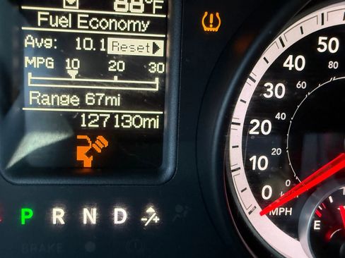 Used 2013 RAM 2500 Tradesman w/ Chrome Appearance Group image 19