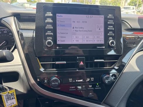 Certified 2022 Toyota Camry SE FWD image 25