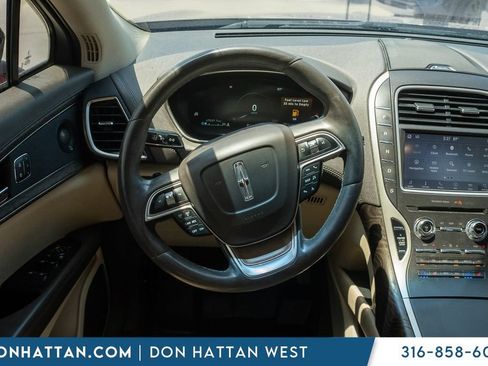 Used 2020 Lincoln Nautilus Reserve AWD/4WD image 5