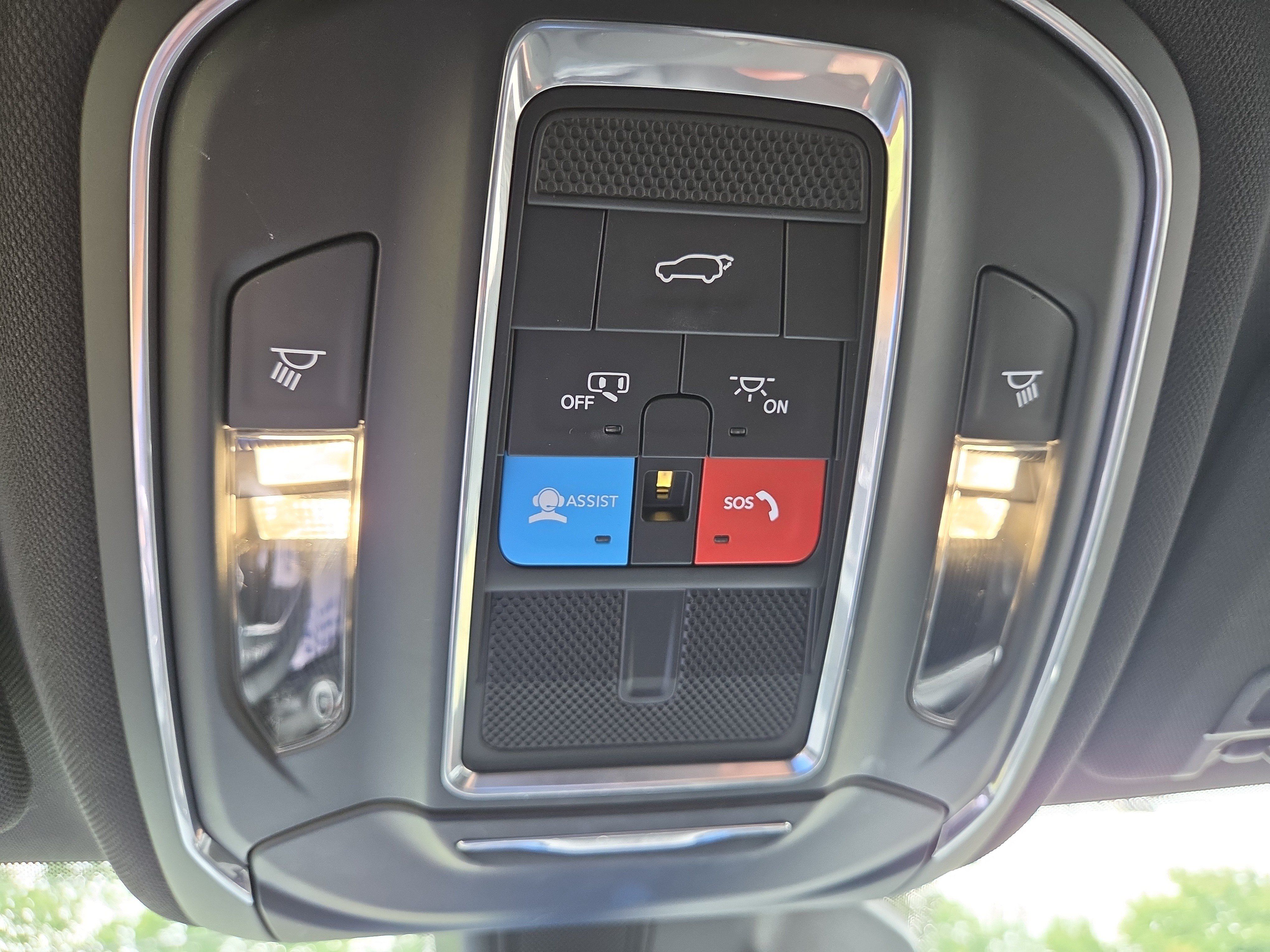 Used 2023 Jeep Grand Cherokee L Laredo AWD/4WD image 9