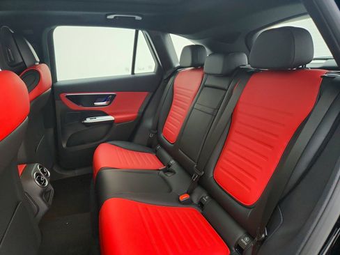 Certified 2025 Mercedes-Benz GLC 43 AMG 4MATIC image 18