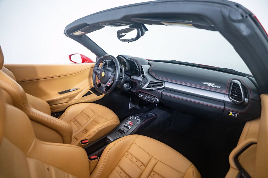 Used 2014 Ferrari 458 Spider RWD image 25