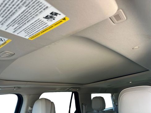 Used 2019 Lincoln Navigator L Reserve w/ Cargo Package image 12