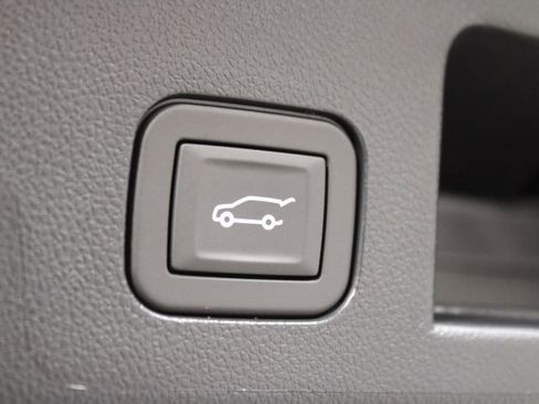 New 2026 GMC Terrain Elevation w/ Elevation Premium Package AWD/4WD image 15