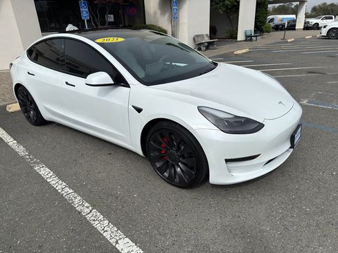 Used 2021 Tesla Model 3 Performance image 21