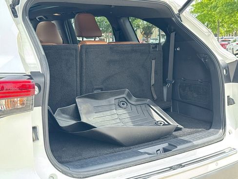 Used 2021 Toyota Highlander Platinum image 33