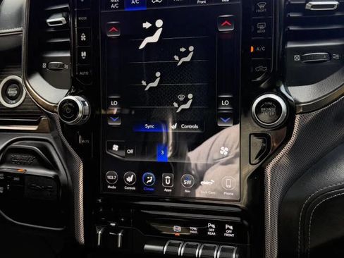 Used 2019 RAM 3500 Limited image 19