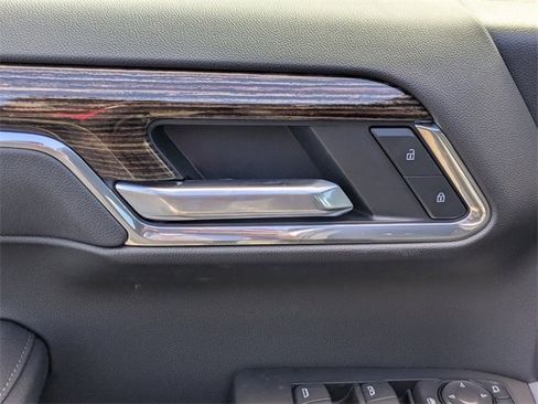 New 2026 GMC Sierra 1500 SLE w/ Preferred Package image 12